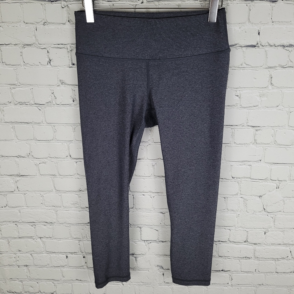 TESLA | cropped athletic workout leggings